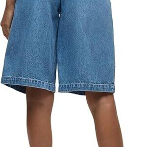 HUDSON Women’s Clean Front Pleated Bermuda Shorts – MSRP $195